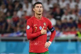 记者：朗尼克入职后米兰专注于引进25岁以下球员，培养几年后卖出